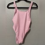 Aerie Shine Rib Birthday Scoop Cheekiest One Piece Swimsuit
Elegant Pink Women's Size XXS Photo 4