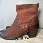 Trask Madison Size 8.5 Brown Leather Ankle Boots Side Zip w Dust Bag Photo 3