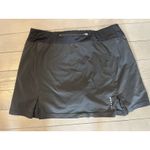 The North Face Skirt Skort Medium Black Athlesiure Athletic Casual Running Photo 3
