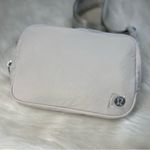 Lululemon  Everywhere Belt Bag 1L Wordmark white opal Photo 5