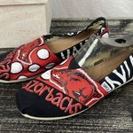 Toms  Black & Red Arkansas Football Razorbacks Print Slip on Flat Shoes 8.5 Photo 0