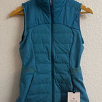 Lululemon Down for It All Vest Oceanic Size 4 BNWT Photo 0