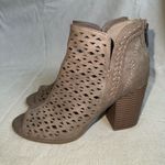 Indigo Taupe Cutout Peep Photo 3