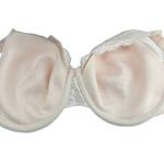 Playtex  Secrets Lace Slimming Full Coverage Pale Peach Bra Style 4728 44D Photo 2