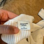 Abercrombie & Fitch Scoop Neck Ribbed Long Sleeve Sweater Photo 2