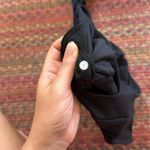 Lululemon TWIST AROUND 2 n 1 BLACK ATHLETIC BRA TANK COMBO WORK OUT Photo 4