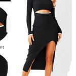 Amazon Black and White ribbed Long Sleeve maxi Dress with cutout in the front Photo 3
