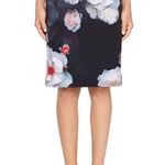 Ted Baker London lieyaa Chelsea black floral print pencil skirt Photo 3