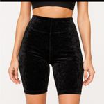 Good American Crushed Velvette feel Biker Shorts Photo 0