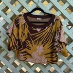 Free People COPY - ❤️ sweater cropped printed top Photo 0