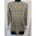 Forever 21  Green Sunflower 3/4 Sleeve Romper Size Medium‎ Wrap Front Photo 3