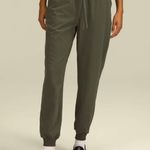 Lululemon  Stretch High-Rise Jogger *Full Length Size 6 Photo 0