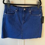 BLANK NYC Jean Denim‎ Short Skirt NWT With Unfinished Raw Hem Women’s Size 31 Photo 3