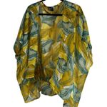Free Press  Woman’s Yellow and Green Leaf Print Kimono Photo 0