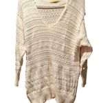 How very loved size large sweater good condition. Photo 0