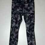 Athleta  Lightning Camo 7/8 Tight Black Gray Women's XS Photo 1