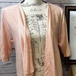 Elle  medium pink cardigan sweater Measurements in picture‎ Photo 0