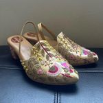 Handmade embroidered, beaded, and embellished slingback pointed toe block heels Gold Size 8 Photo 0