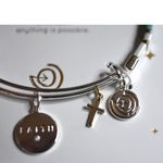 Love this life  Shades Of Blue Faith Cross Heart Charm Silver Tone 7" Bracelet Photo 1