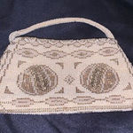 white gold beaded floral‎ bag 7"x4" Photo 0