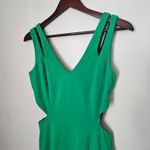 JAYGODFREY Vibrant Green V Photo 0