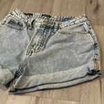 Wild Fable women's high rise mom denim jean shorts 4/27R Photo 4