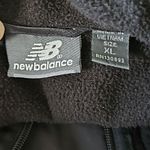 New Balance womens Size XL Quilted Fleece Running Jacket Black Zip Side Pockets Photo 11