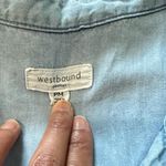 Westbound Used  Women’s Chambray Button-Front Shirt Petite Medium Short Sleeve Photo 3