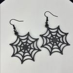 Spiderweb Dangle Earrings – Creepy Cute Halloween Style Black Photo 2