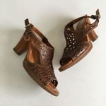 Naya Cutout Brown Leather Singleback Heeled‎ Sandal Peep Toe Womens Size 8.5 Photo 0