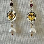 Faux pearl silver gold tone drop earrings Photo 0