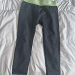 Gymshark Capri Leggings Photo 0