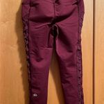 Alo Yoga mesh capri leggings - red Photo 4