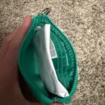 Lululemon NWT  clipable card pouch Photo 2