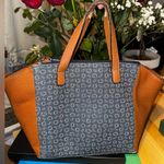 Guess Handbag Photo 2