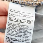 Old Navy NEW  Mid-Rise Boyfriend Jean Shorts Ripped Distressed Denim Size 20 Photo 5