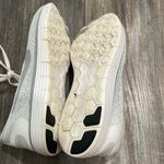 Nike  free distance running shoes hyper jade/white size 8 Photo 6