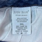 Judy Blue  Eyelet Patch Mid-Rise Distressed Shorts Light Wash Size 2XL Photo 5
