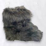 NEW Chunky Fuzzy Teddy Gray Black Faux Fur Boots EU 40 US 9 Photo 0
