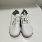 Clove White Healthcare Nursing Shoes‎ size 7 Photo 1