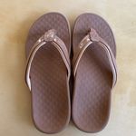 Vionic Tide Sport Women Thong Sandal Size 8 Brown Macaroon Orthotic Arch Support Photo 1