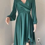 Selfie Leslie Here Comes The Sun wrap Tied waist fit flare Party Dress green Satin size 6 #171 Photo 0