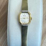 Bulova Ladies Watch RARE Vintage Diamonds Gold-Tone Bracelet 1968 Inscription Photo 2