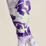 Peloton Reversible High Waist Camo Capri Photo 0