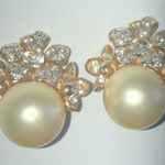Kenneth Jay Lane KJL Vintage Gold Tone Faux Pearl CZ Rhinestone Clip On Earrings Photo 0