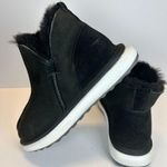 Bernie Mev Women's Sharlene Size 8.5 Black Shearling Cozy Ankle Booties NWOB Photo 3