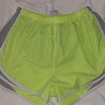 Nike Womens  shorts Photo 0