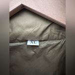 Women's Cropped Army Green Zip Up Puffer Vest Stand Collar Drawstring Hem XL EUC Photo 4