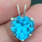 Sterling Silver Vintage 925 Blue Topaz CZ Cubic Zirconia Heart Pendant 1.3g Photo 10
