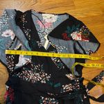 Lovestitch  Women’s Small Black Floral Ruffle Short Sleeve V-neck Midi Wrap Dress Photo 5